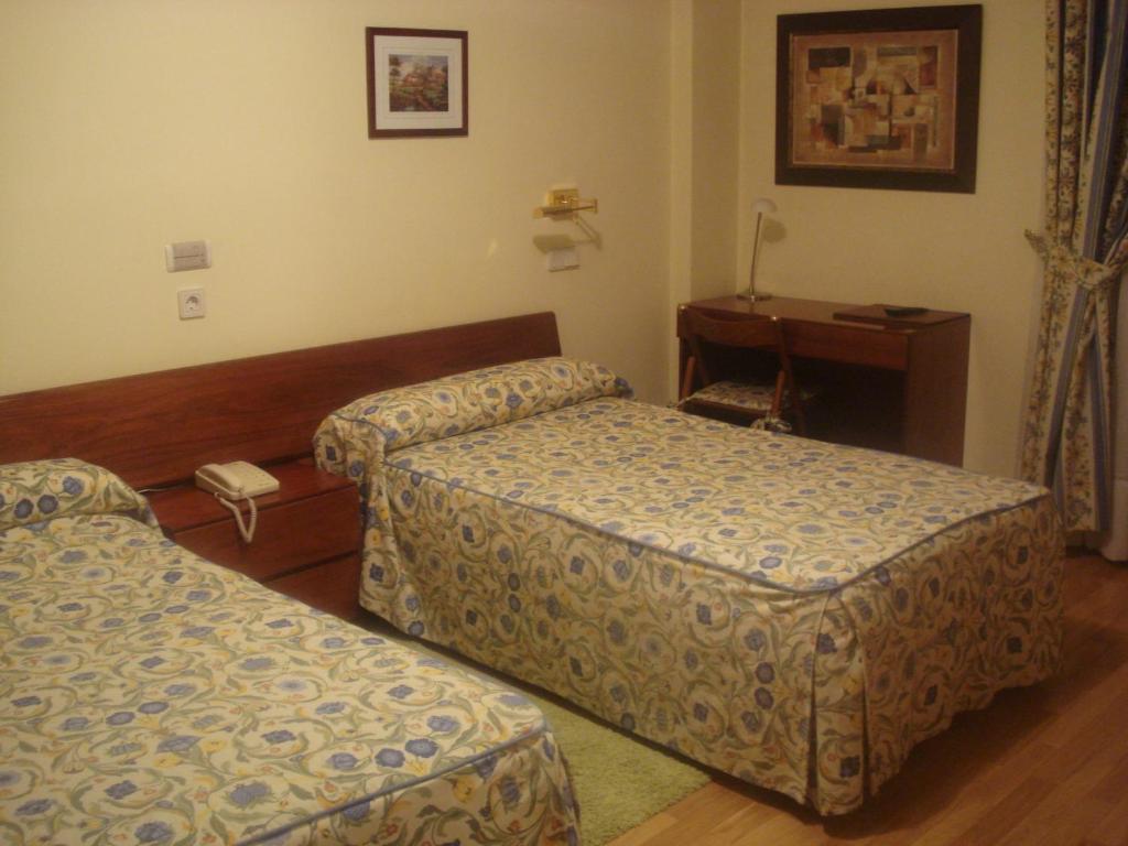 Hotel Isabel Briviesca Zimmer foto