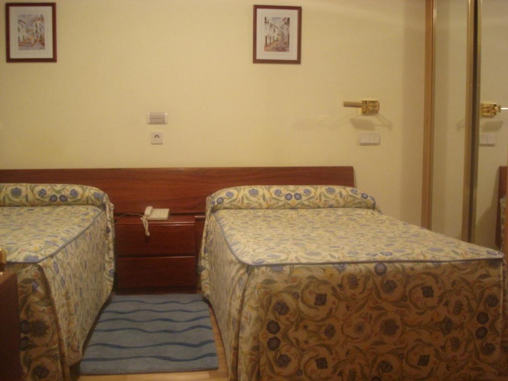 Hotel Isabel Briviesca Zimmer foto